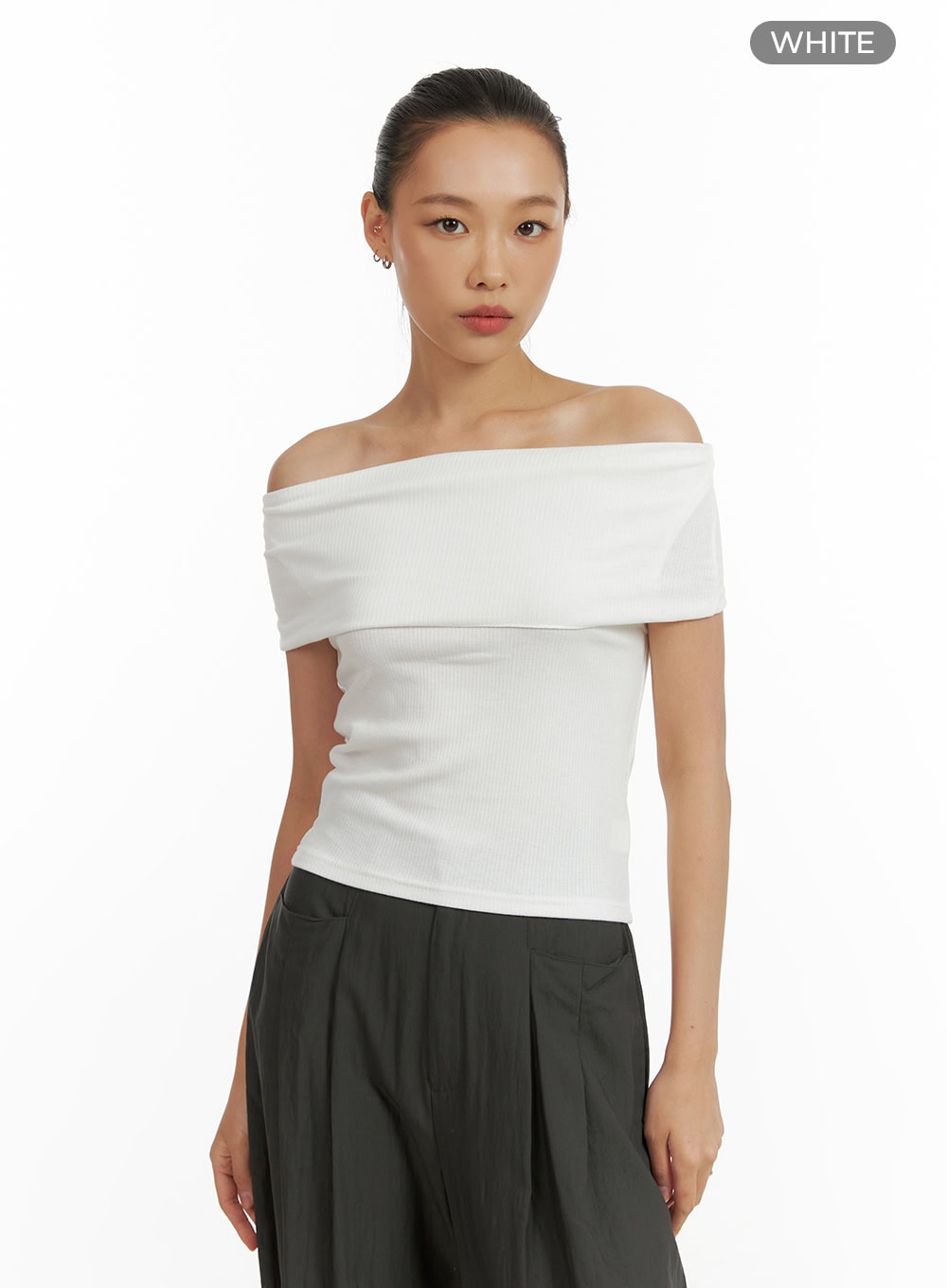 Off-Shoulder Solid Top CU414
