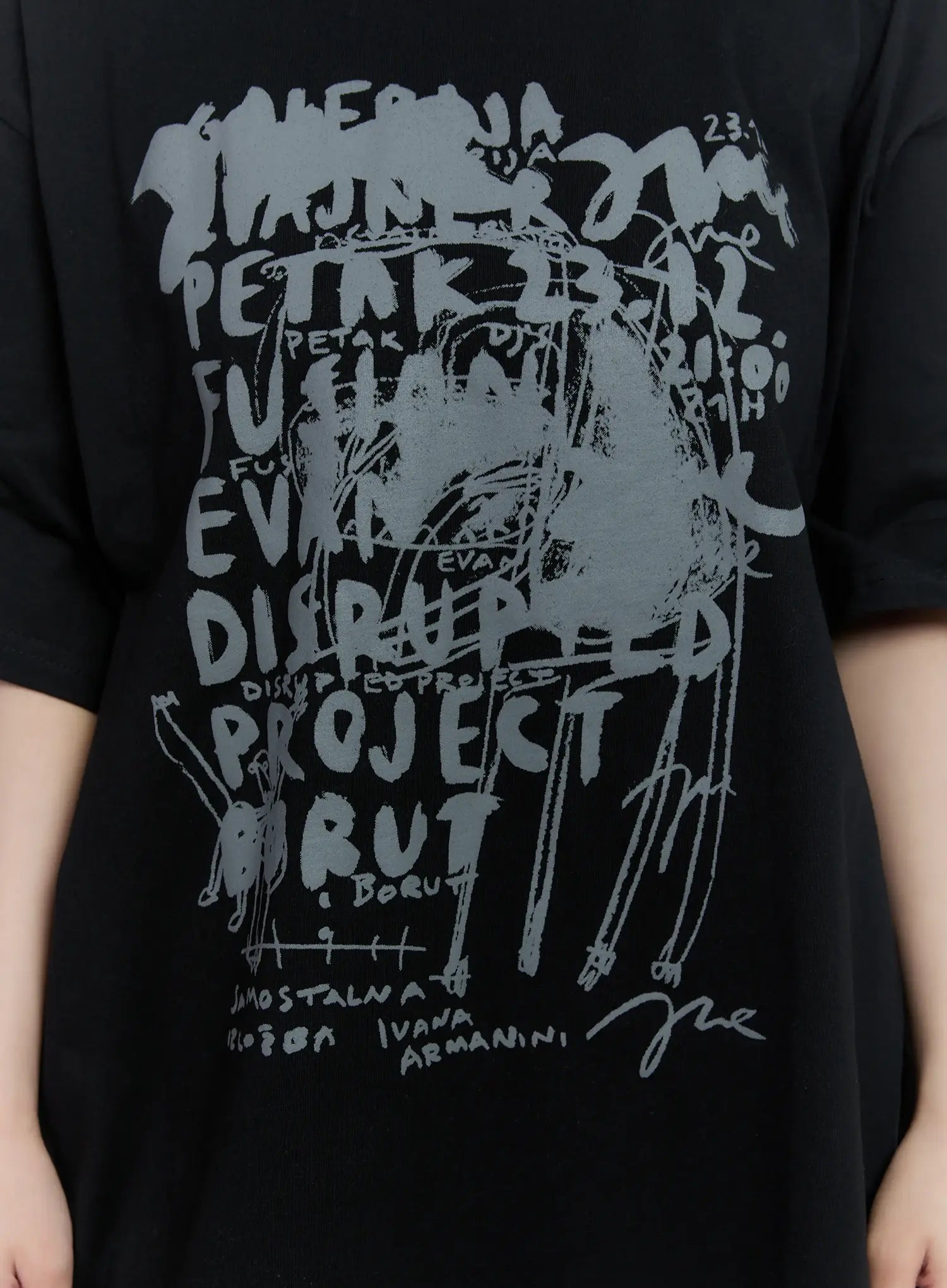 Graphic Oversized Tee CL530