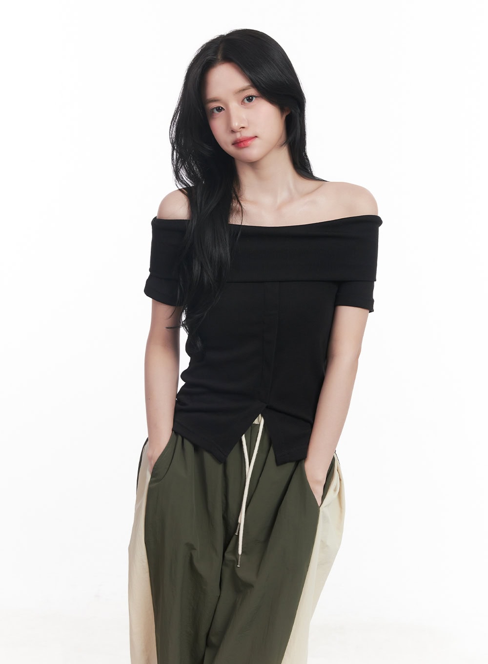 Buttoned Slit Off-Shoulder Crop Top CY526