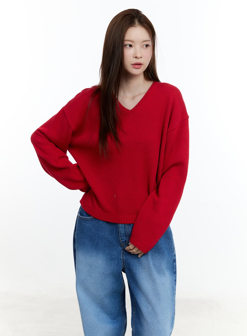 Cozy Relaxed-Fit V-Neck Sweater  CM521