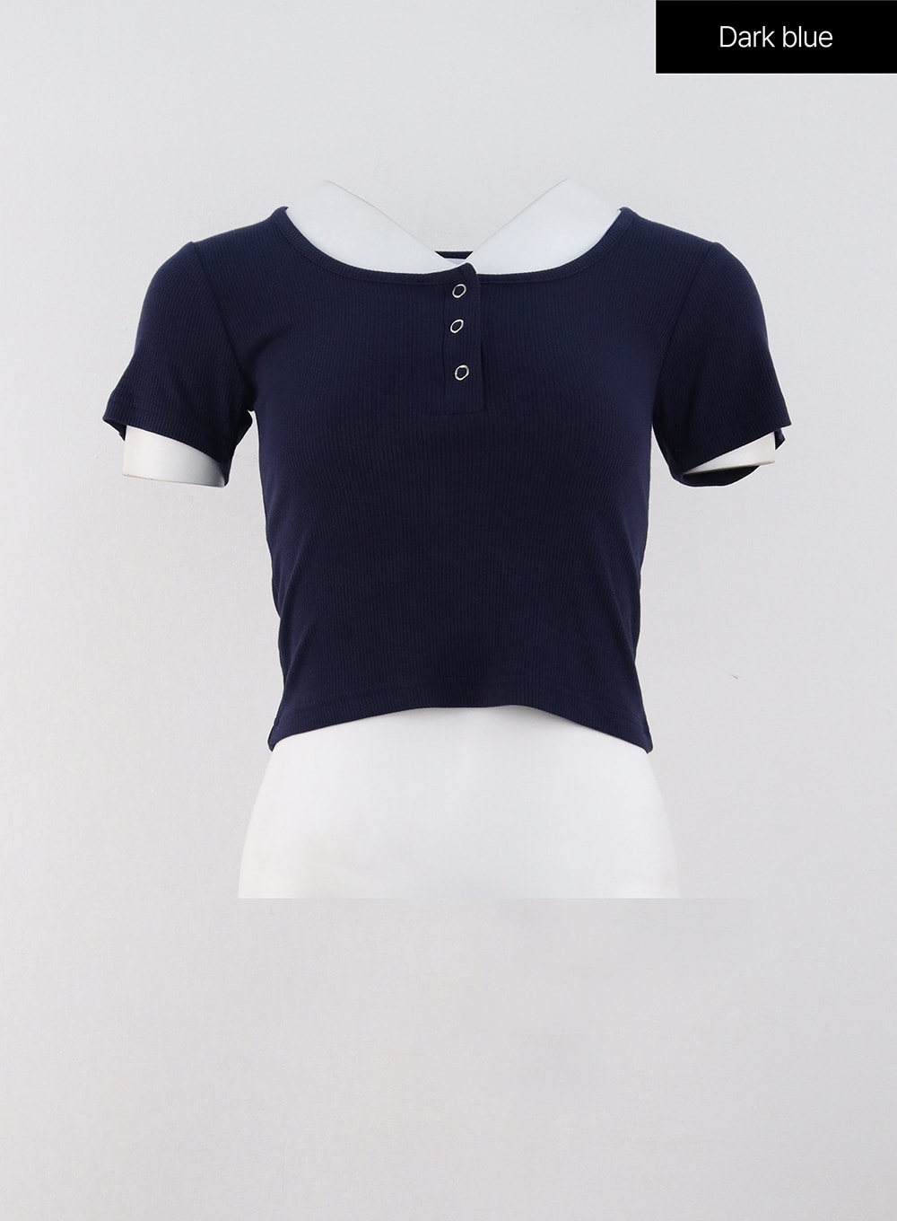 Buttoned U-Neck Crop Tee OG318