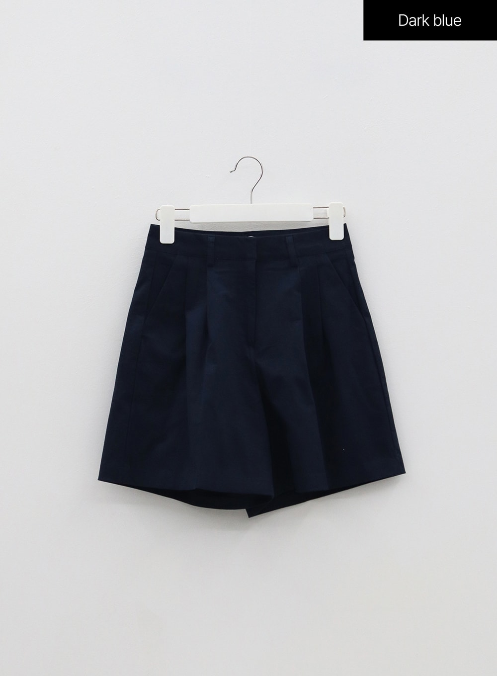 Tailored Bermuda Shorts OF322