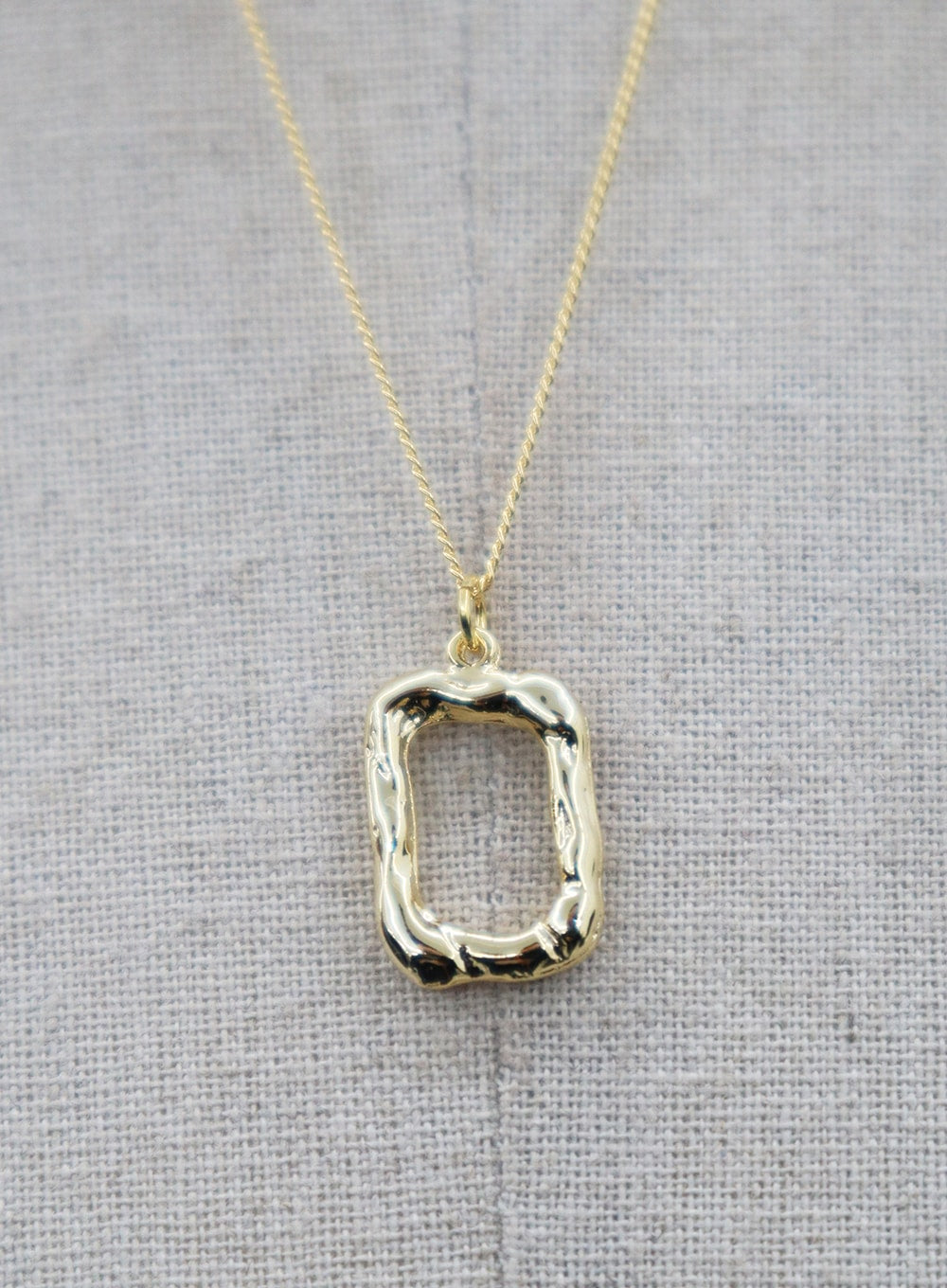 Two-Layer Chain and Square Pendant Necklace OO24