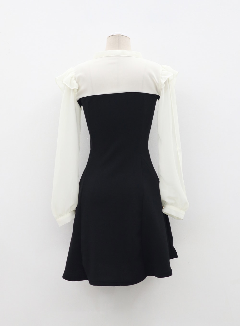 Cut Out Sleeve Mini Dress BM329