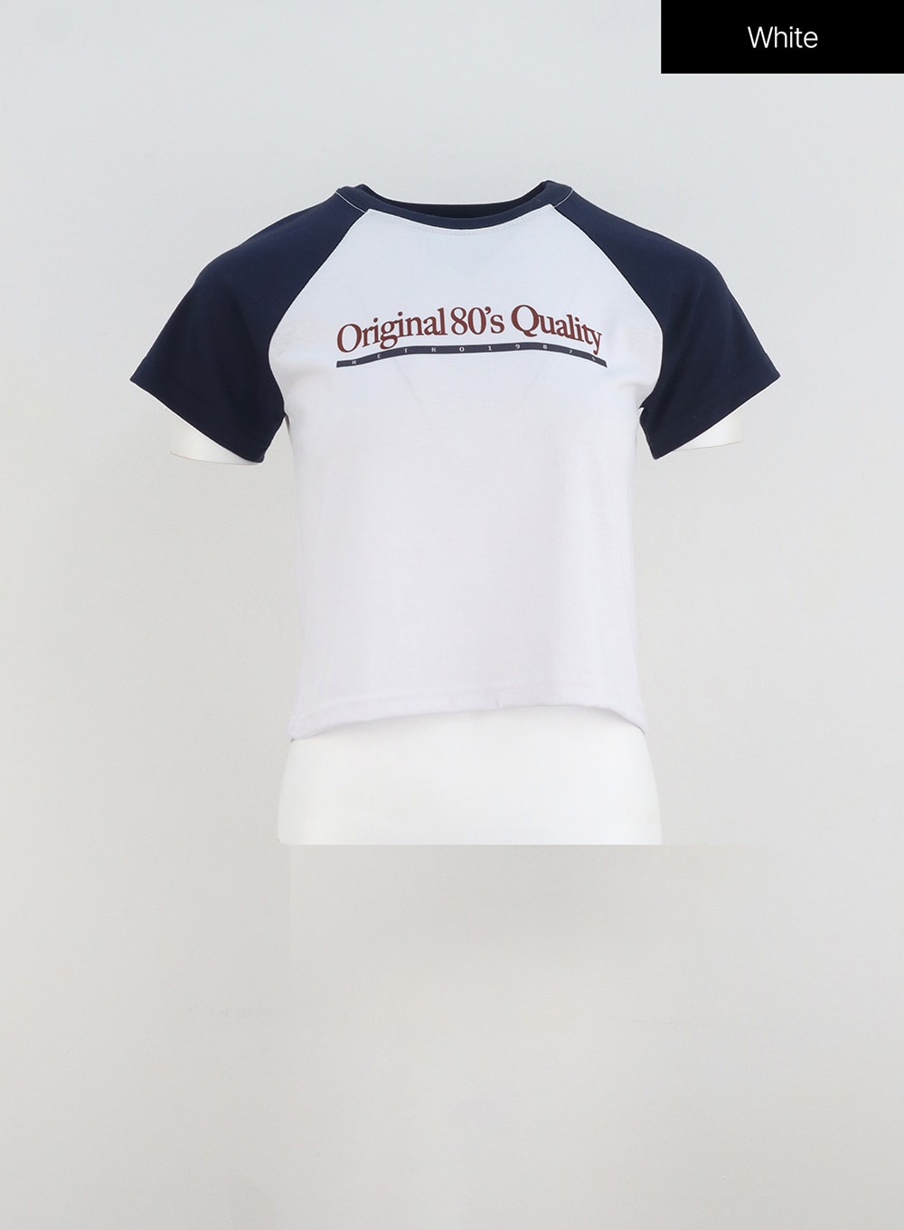 Two Color Graphic Tee IU313