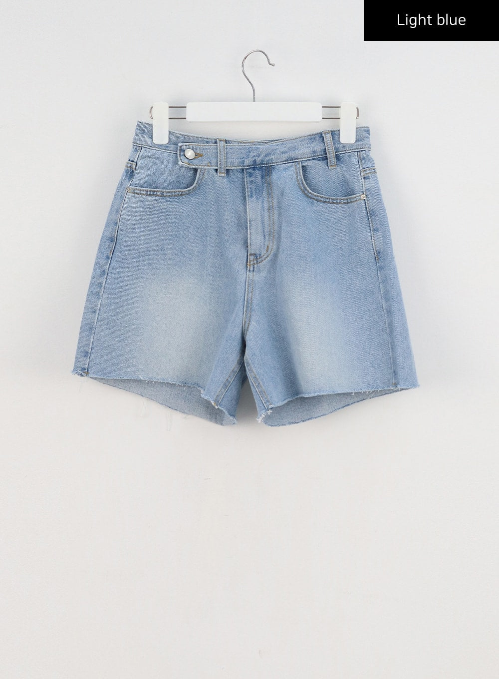Wide Denim Shorts BY325