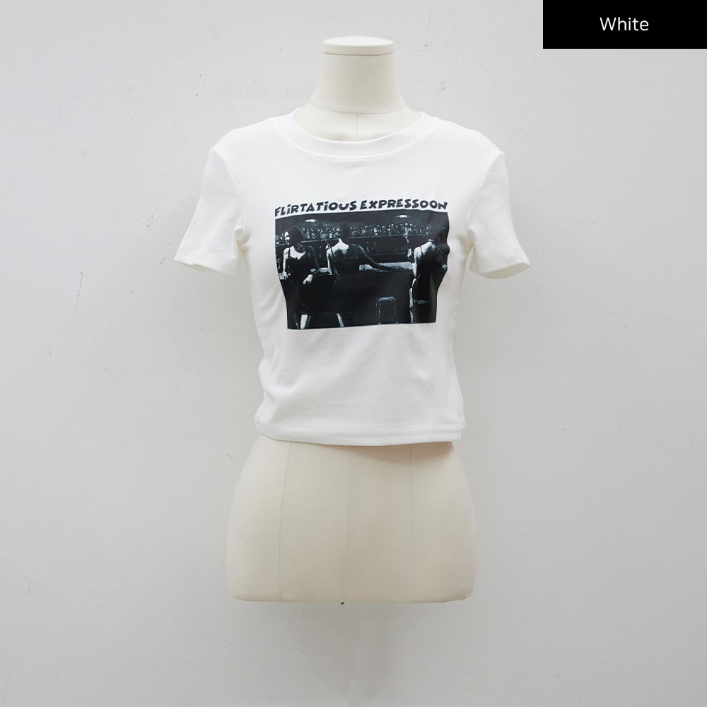 Expression Graphic Crop Tee CJ02