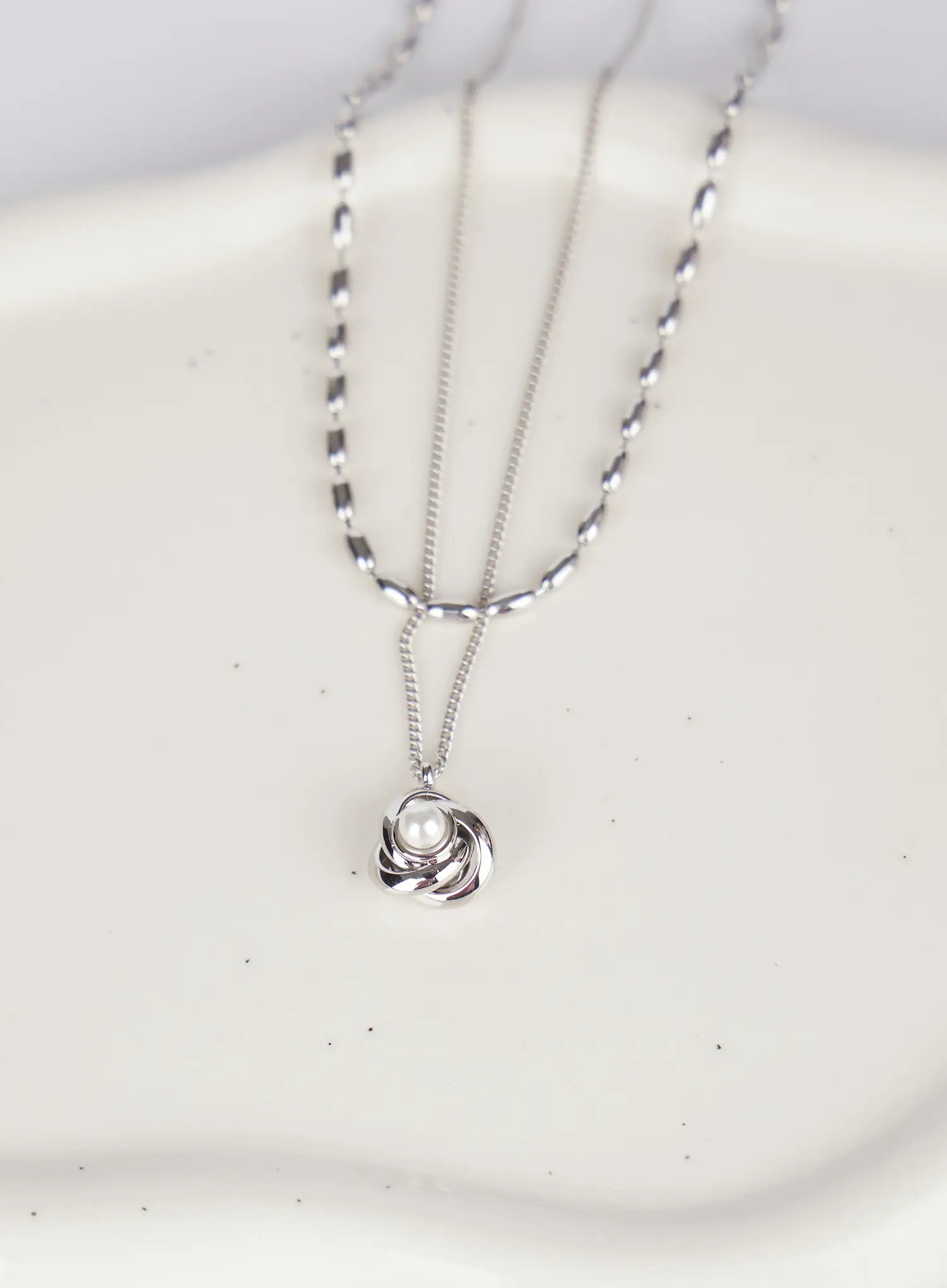 Sorao Twist Necklace IU527